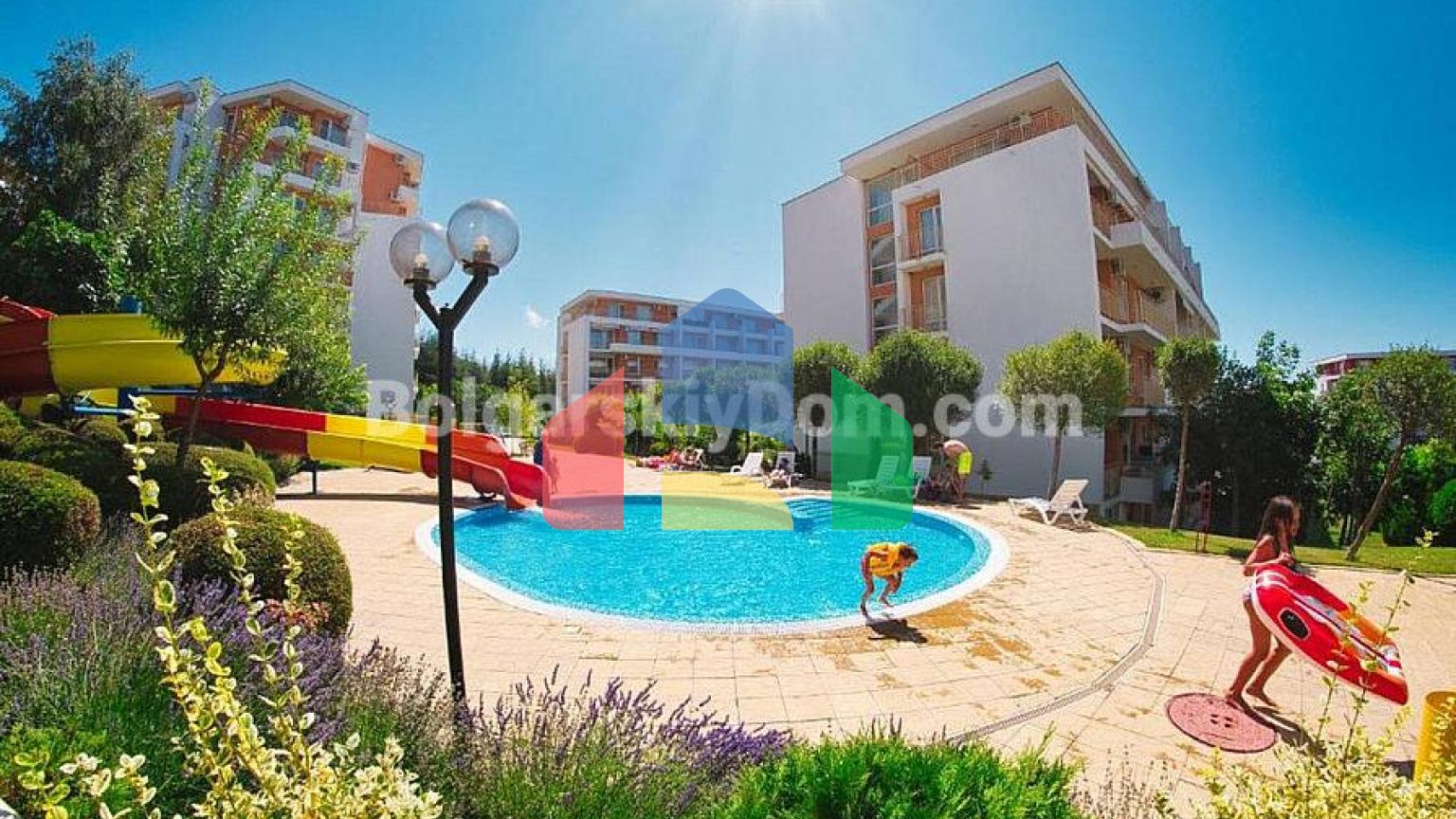 Трикімнатна квартира в Краун Форт Клуб