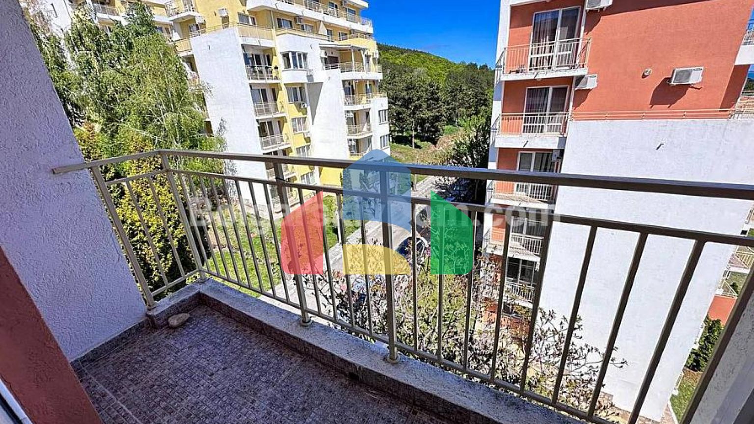 Трикімнатна квартира в Краун Форт Клуб