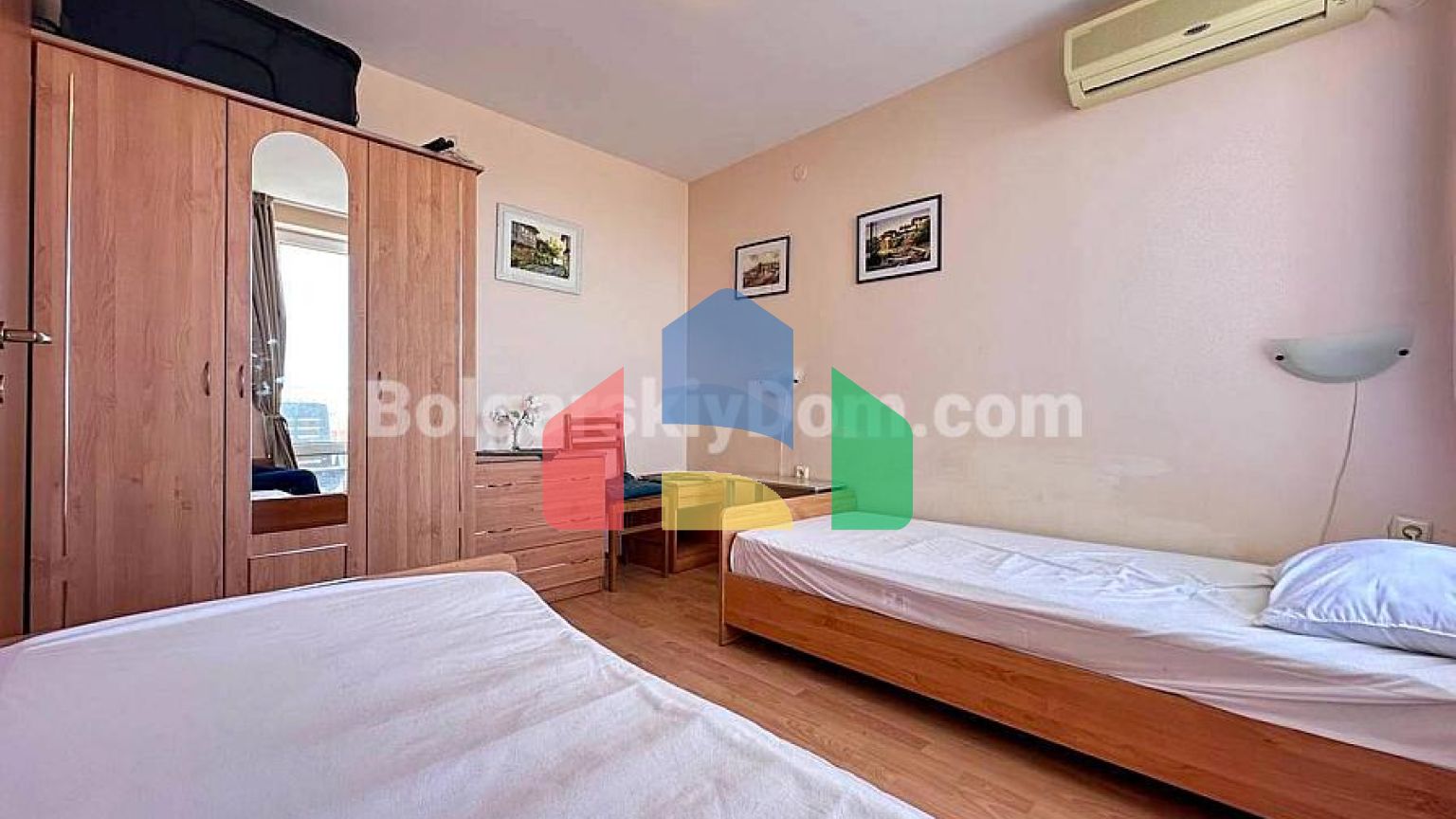 Трикімнатна квартира в Краун Форт Клуб