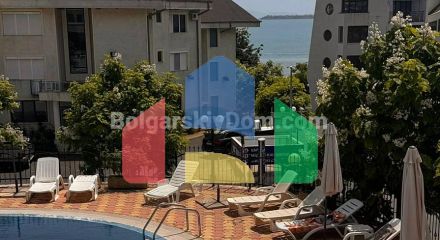 Трикімнатна квартира в Шато Несебр