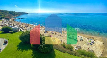 Трикімнатна квартира в Етера 2