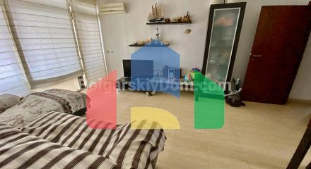 Трикімнатна квартира в Етера 2