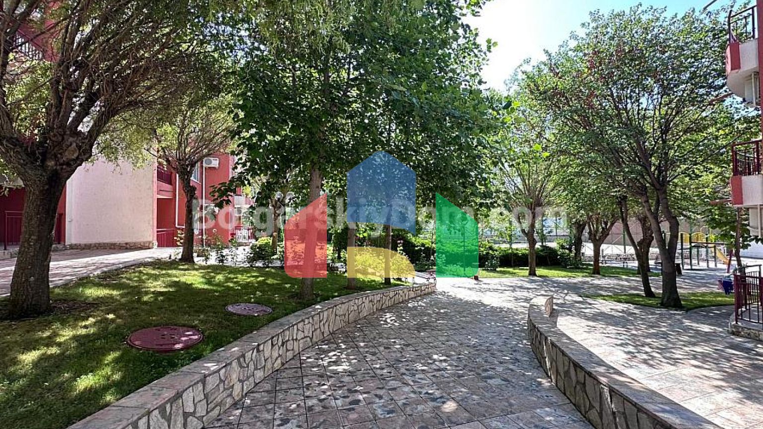 Трикімнатна квартира в Грін Форті