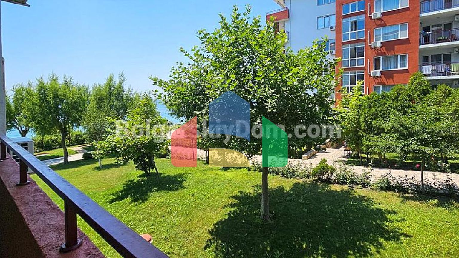 Двухкомнатная квартира в Марина Форт