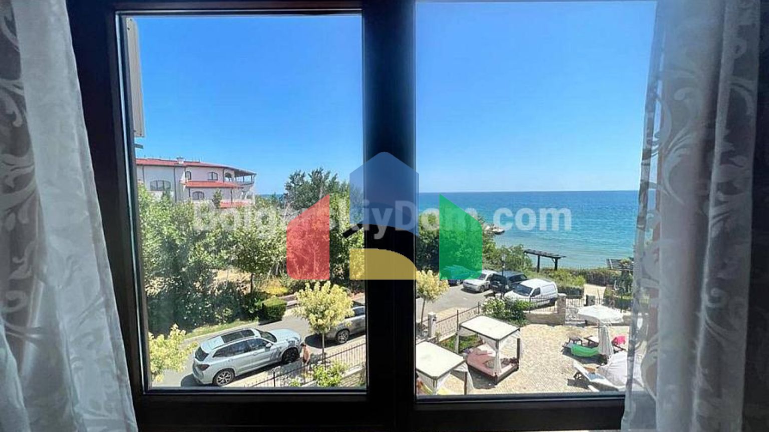 Трикімнатна квартира в Коастал Дрімс