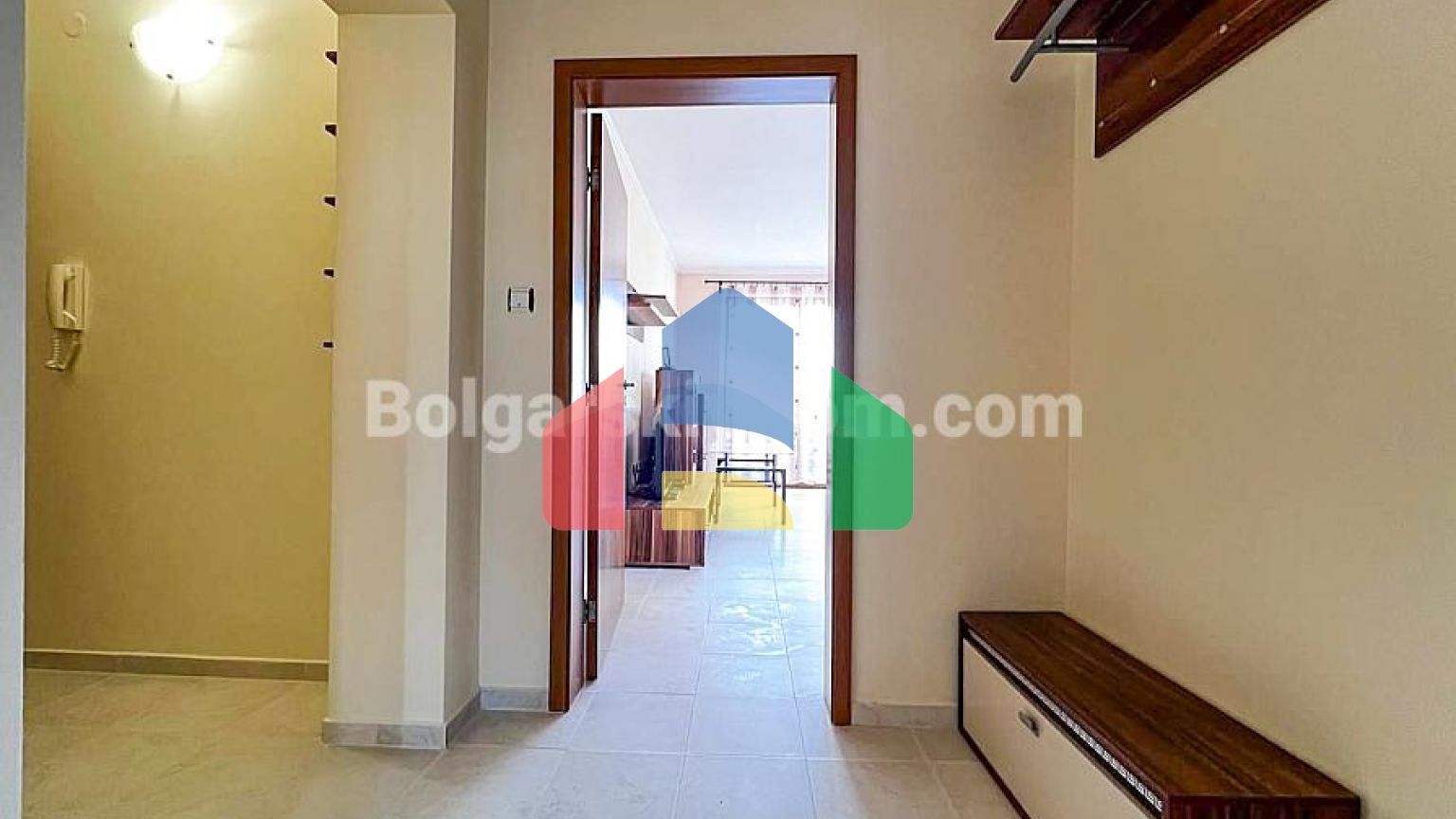 Двокімнатна квартира в Шато Несебр