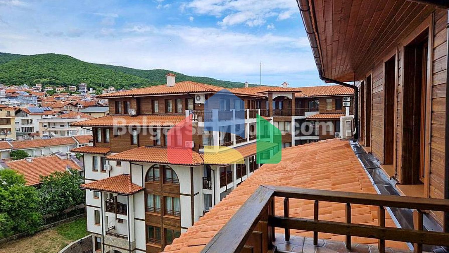 Розкішний чотирикімнатний апартамент в Олімп