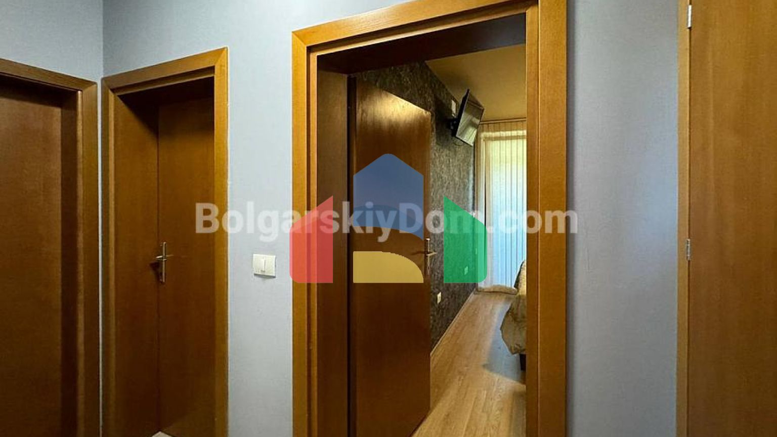 Трикімнатна квартира в райський Сад