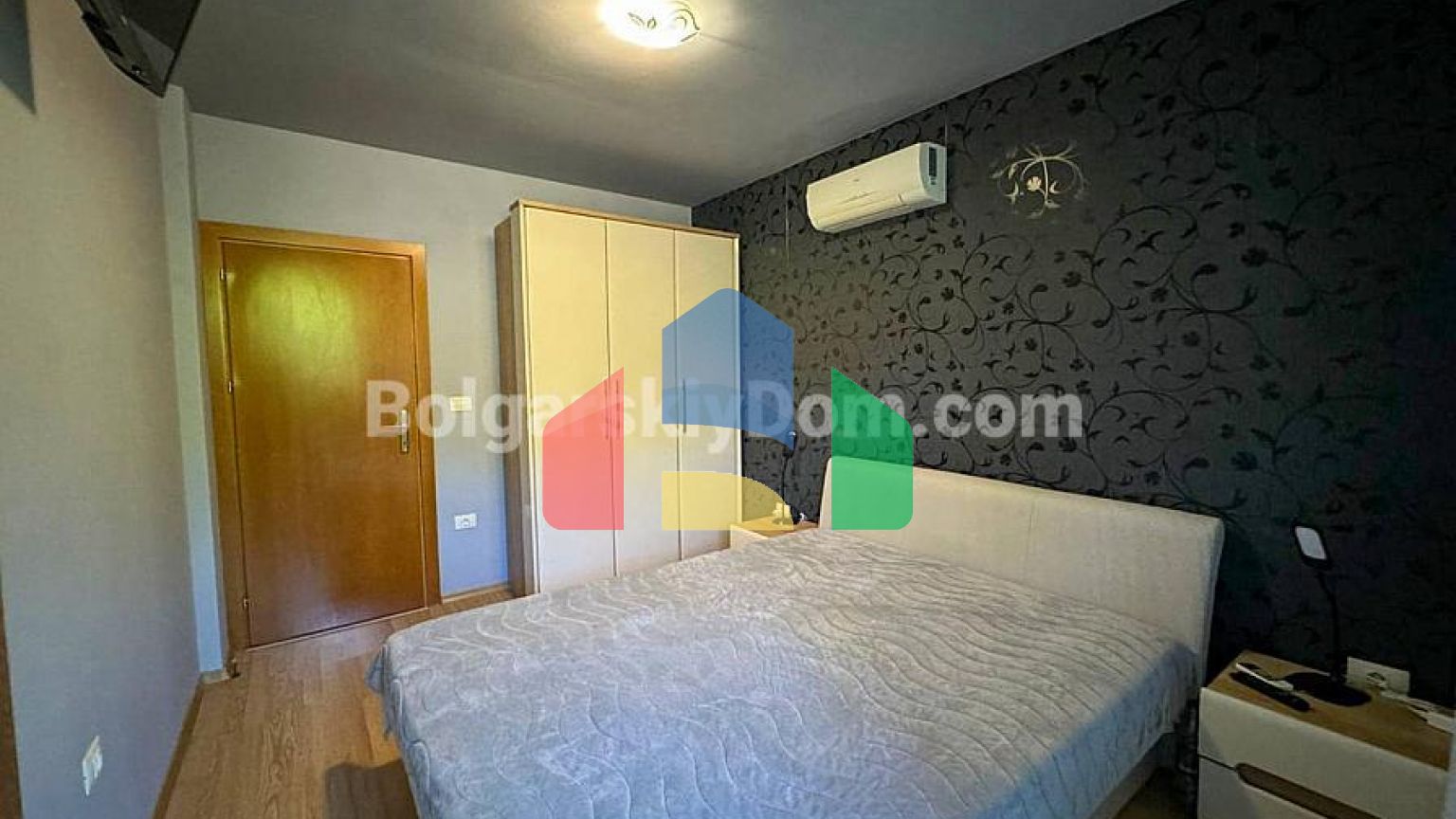 Трикімнатна квартира в райський Сад