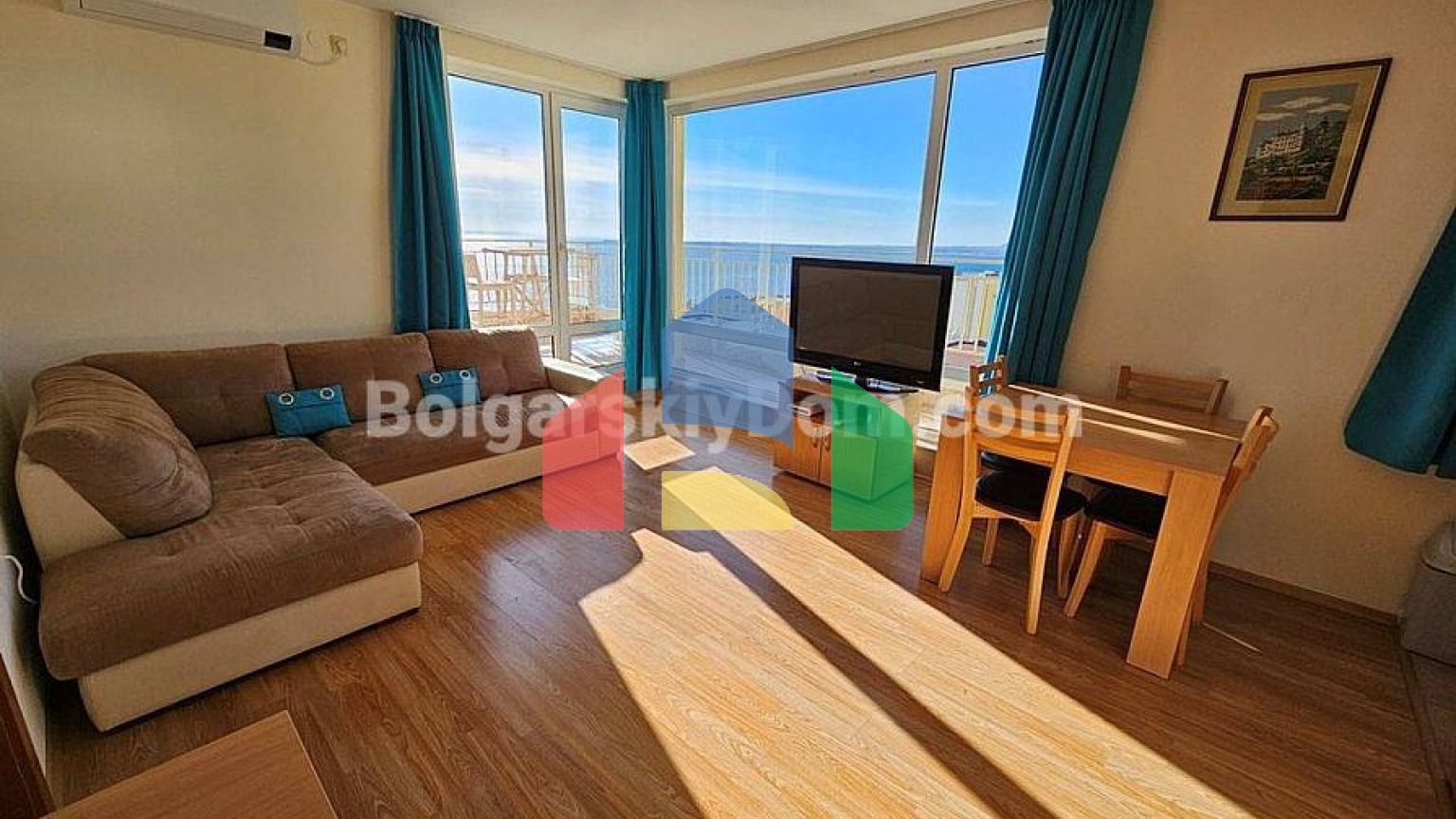 Двокімнатна квартира з панорамним видом на море в Краун Форт Клуб