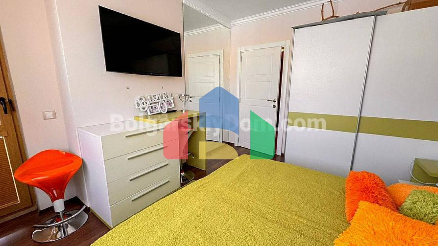 Трикімнатна квартира в Вілла Флоренція