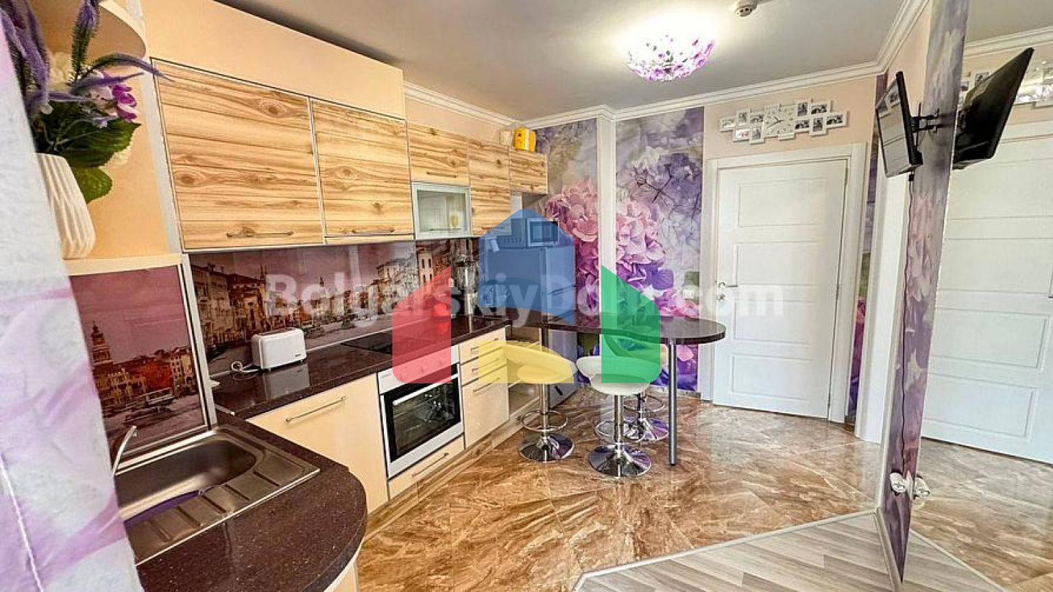 Трикімнатна квартира в Вілла Флоренція