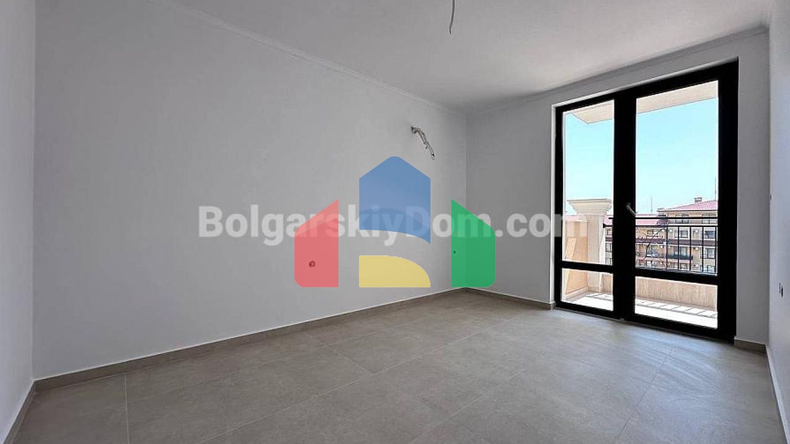 Трикімнатна квартира в Імперіум