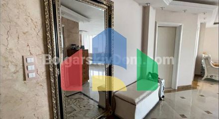 Penthouse in Villa Calabria