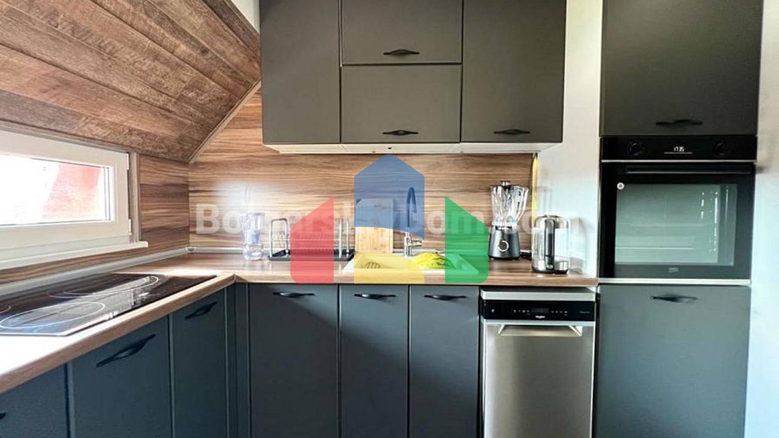 Трикімнатна квартира у Фрідом