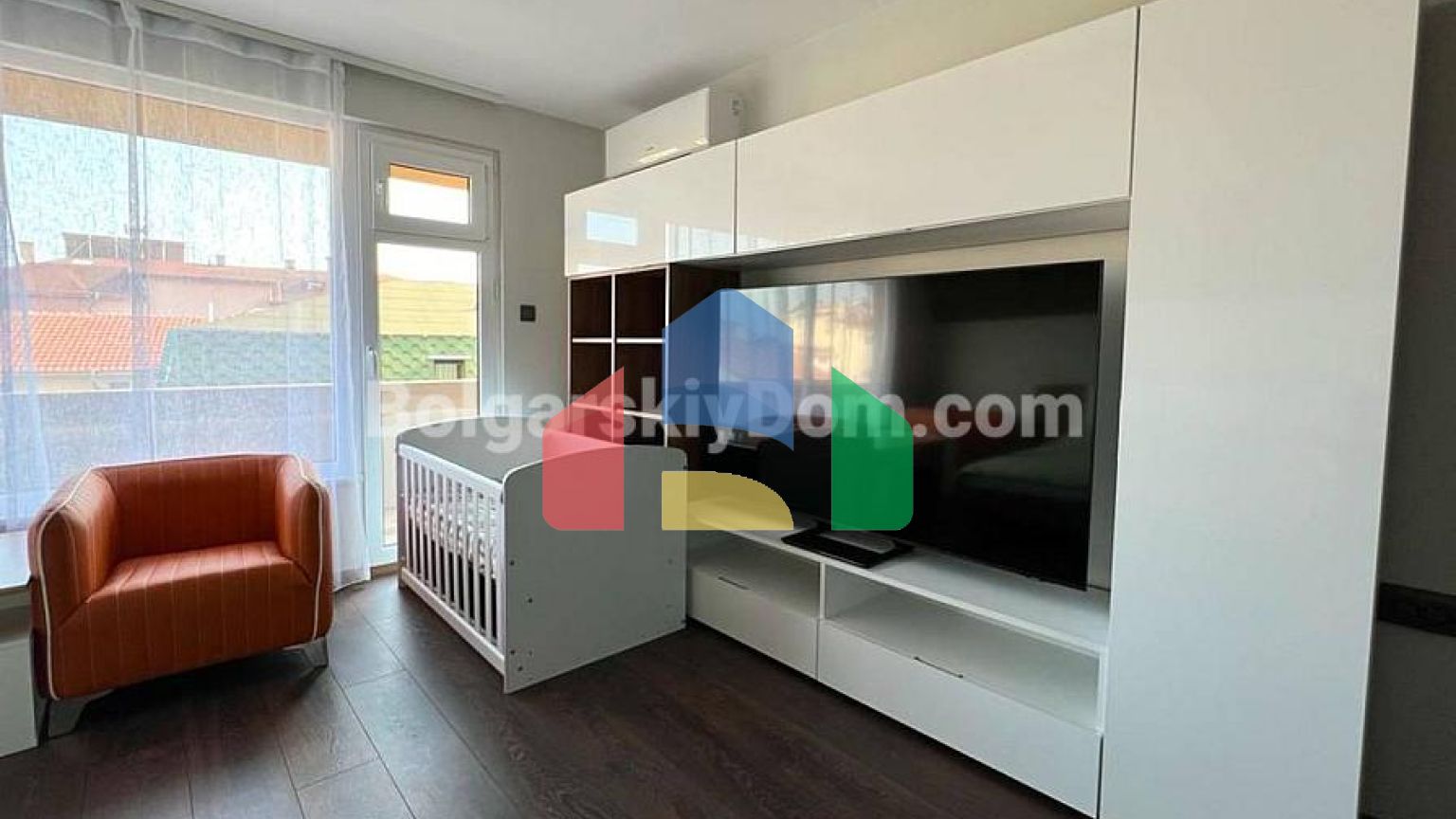 Трикімнатна квартира у Фрідом