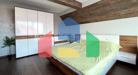 Трикімнатна квартира у Фрідом