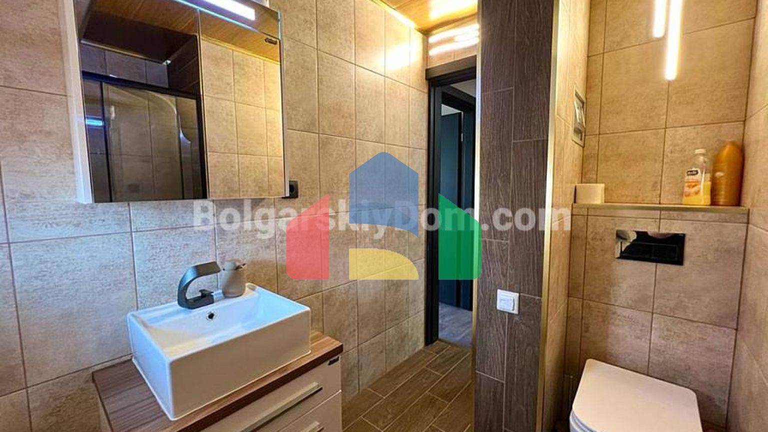 Трикімнатна квартира у Фрідом