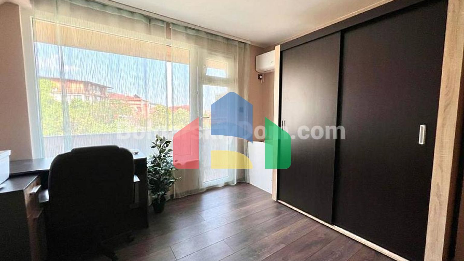 Трикімнатна квартира у Фрідом