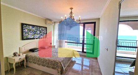 Трикімнатна квартира в Гранд Готель Святий Влас