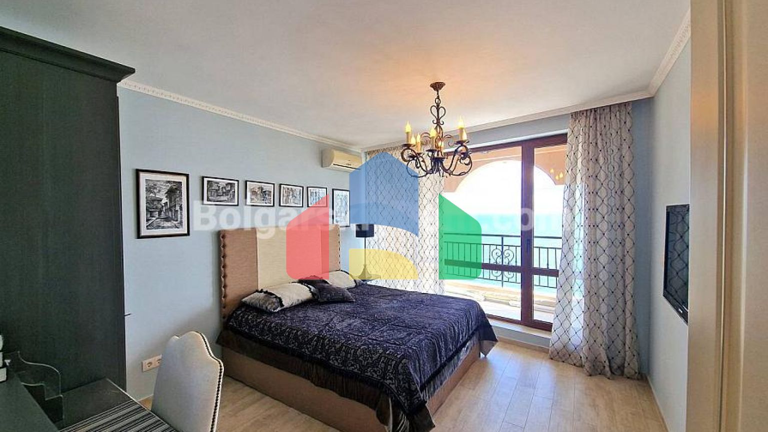 Трикімнатна квартира в Гранд Готель Святий Влас