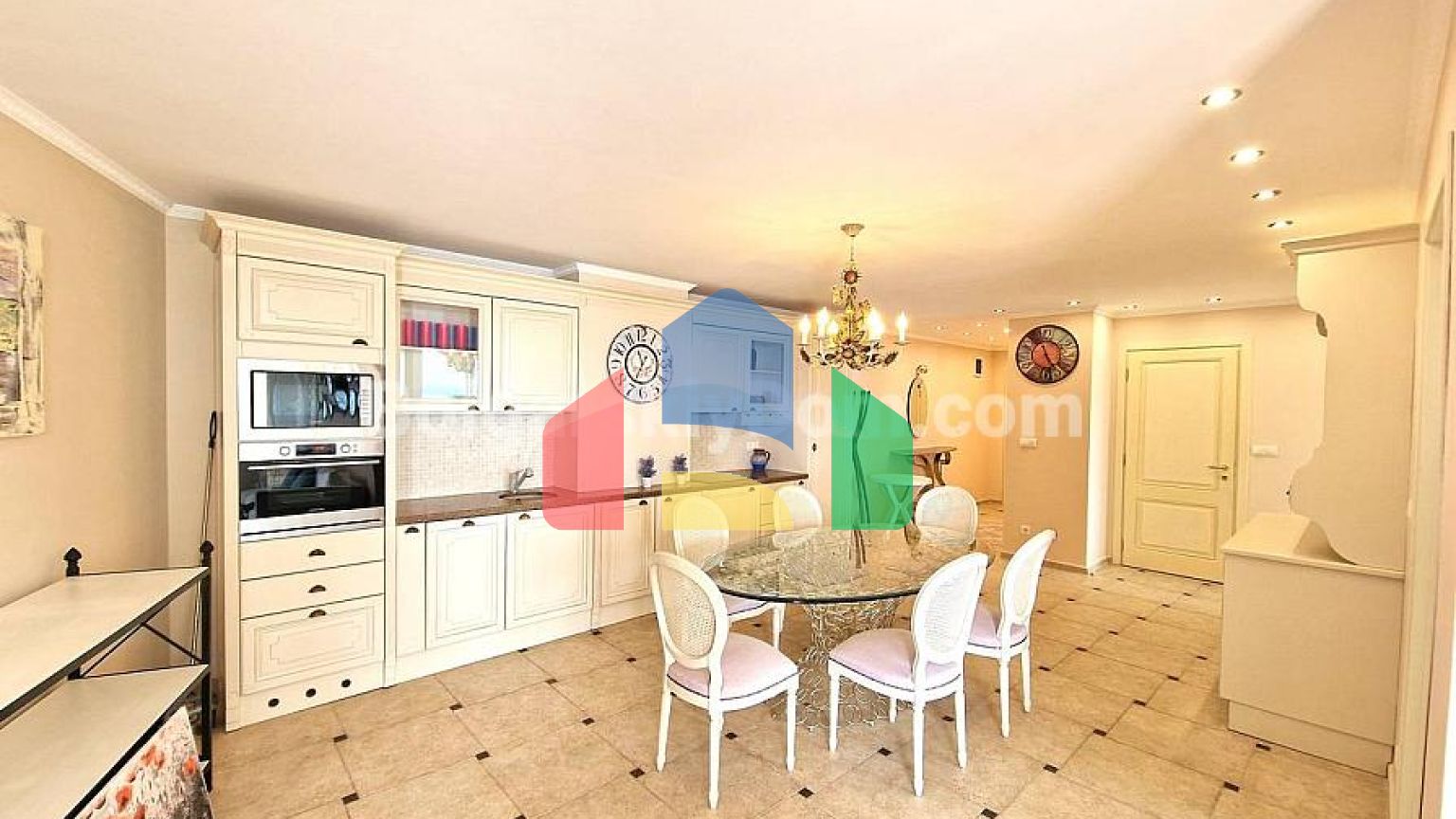 Трикімнатна квартира в Гранд Готель Святий Влас