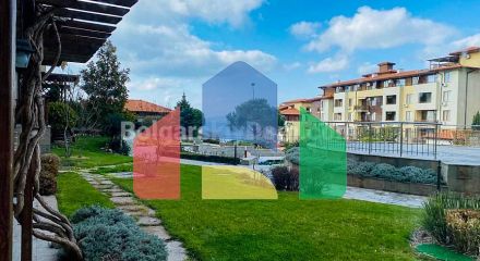 Трикімнатна квартира в Райський Сад