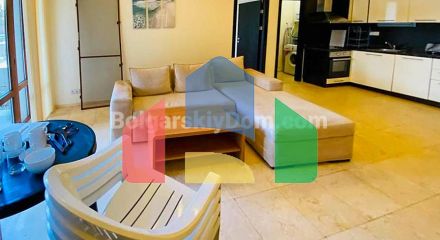 Трикімнатна квартира в Райський Сад