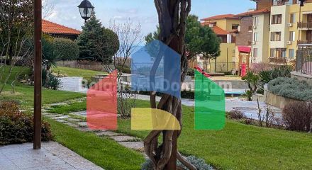 Трикімнатна квартира в Райський Сад