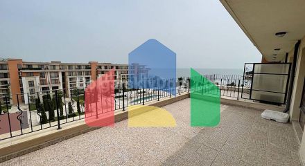 Трикімнатна квартира в Престиж Форт Біч