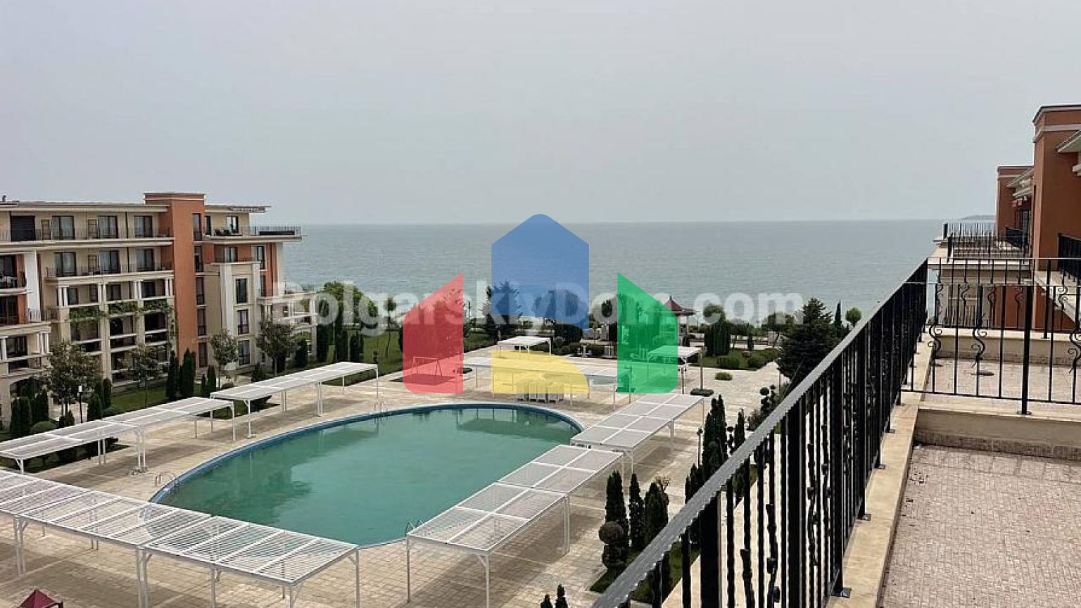 Трикімнатна квартира в Престиж Форт Біч