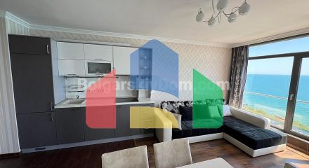 Трехкомнатная квартира в Дольче Вита 2