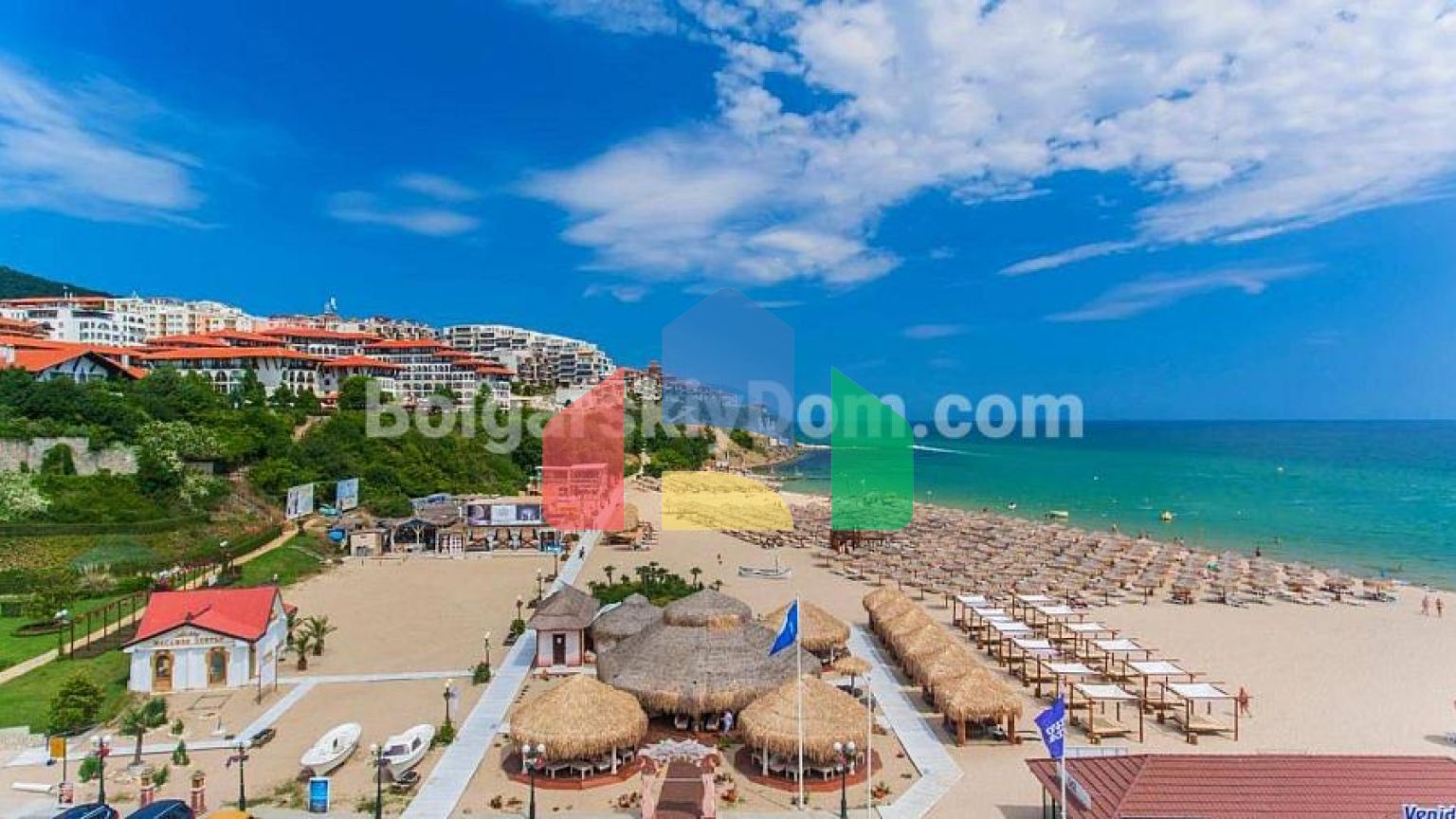 Двухкомнатная квартира в Диамант