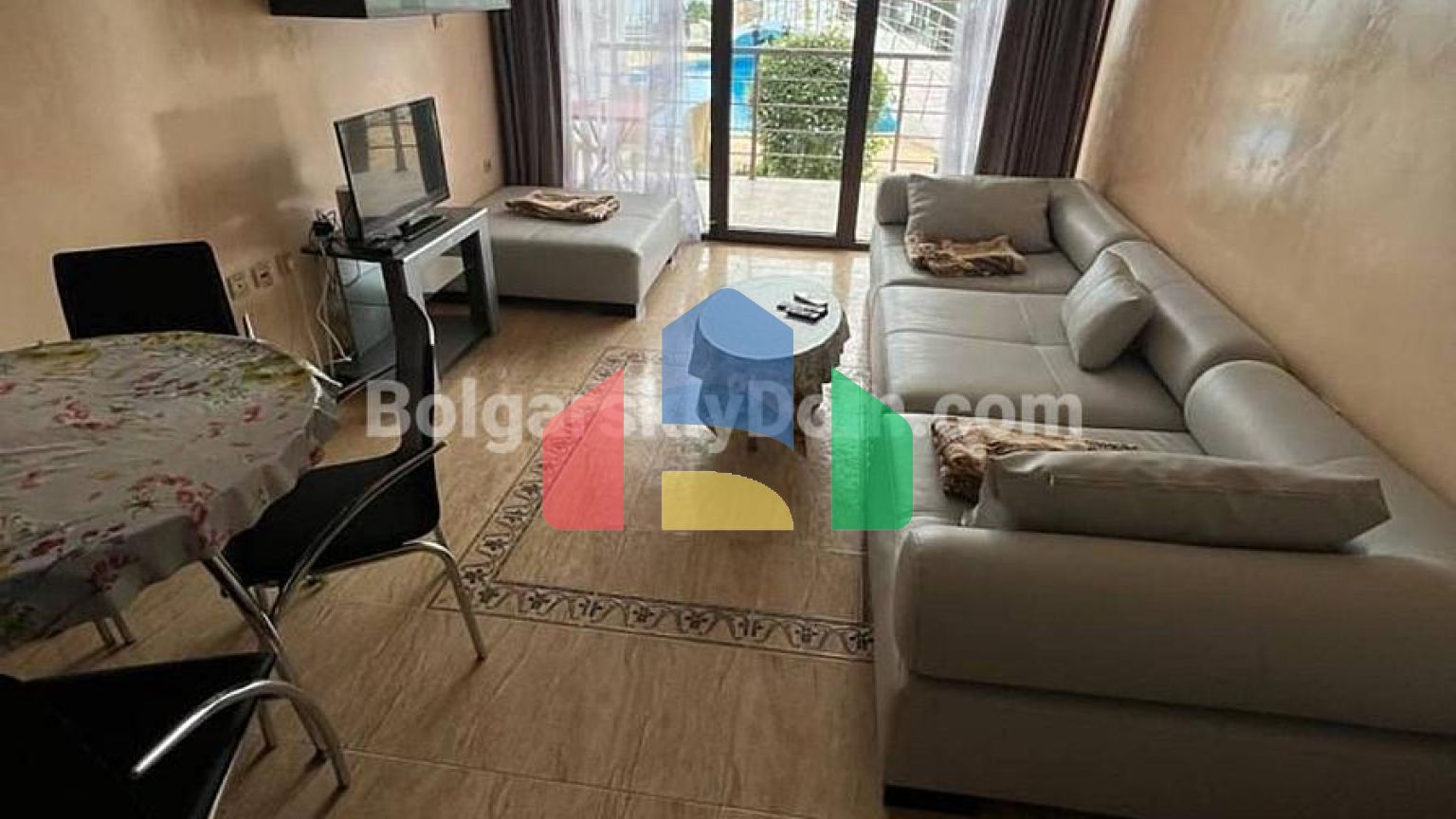 Двухкомнатная квартира в Диамант