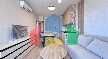 Двокімнатна квартира в Соренто Соле Мар