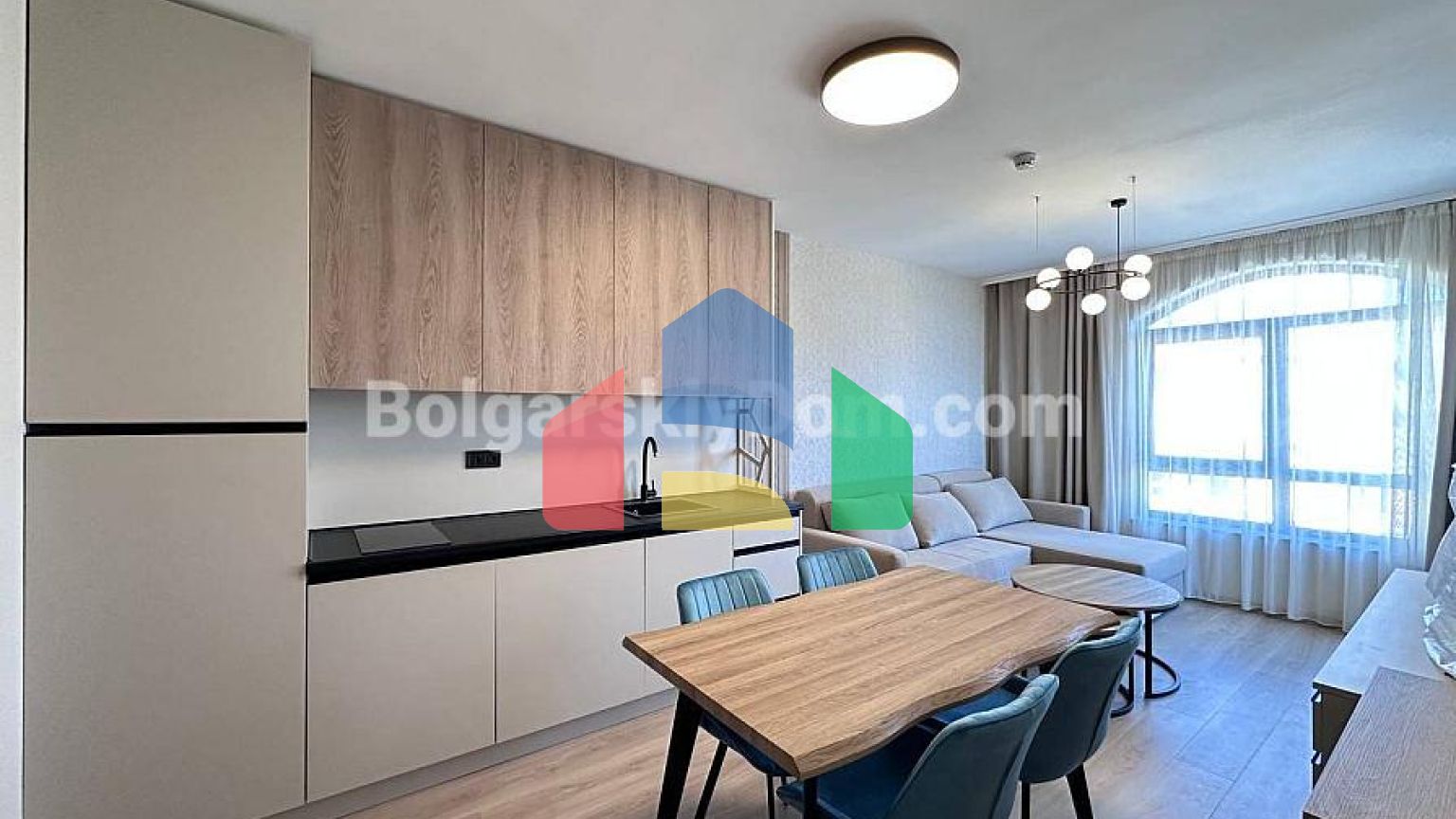 Двокімнатна квартира в Соренто Соле Мар