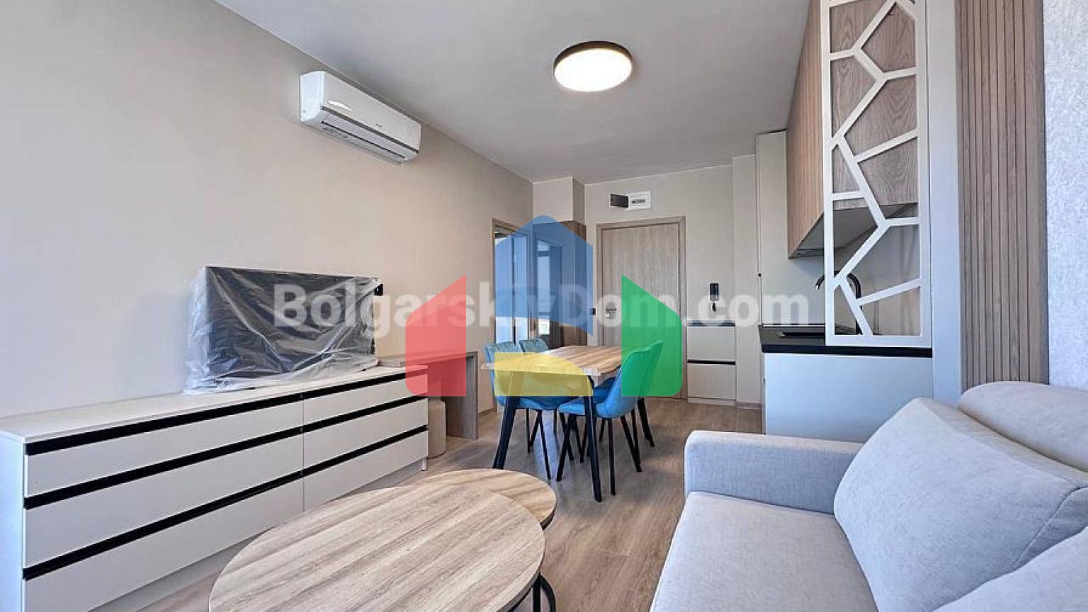 Двокімнатна квартира в Соренто Соле Мар