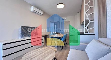 Двокімнатна квартира в Соренто Соле Мар