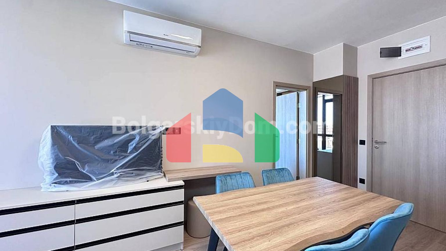 Двокімнатна квартира в Соренто Соле Мар