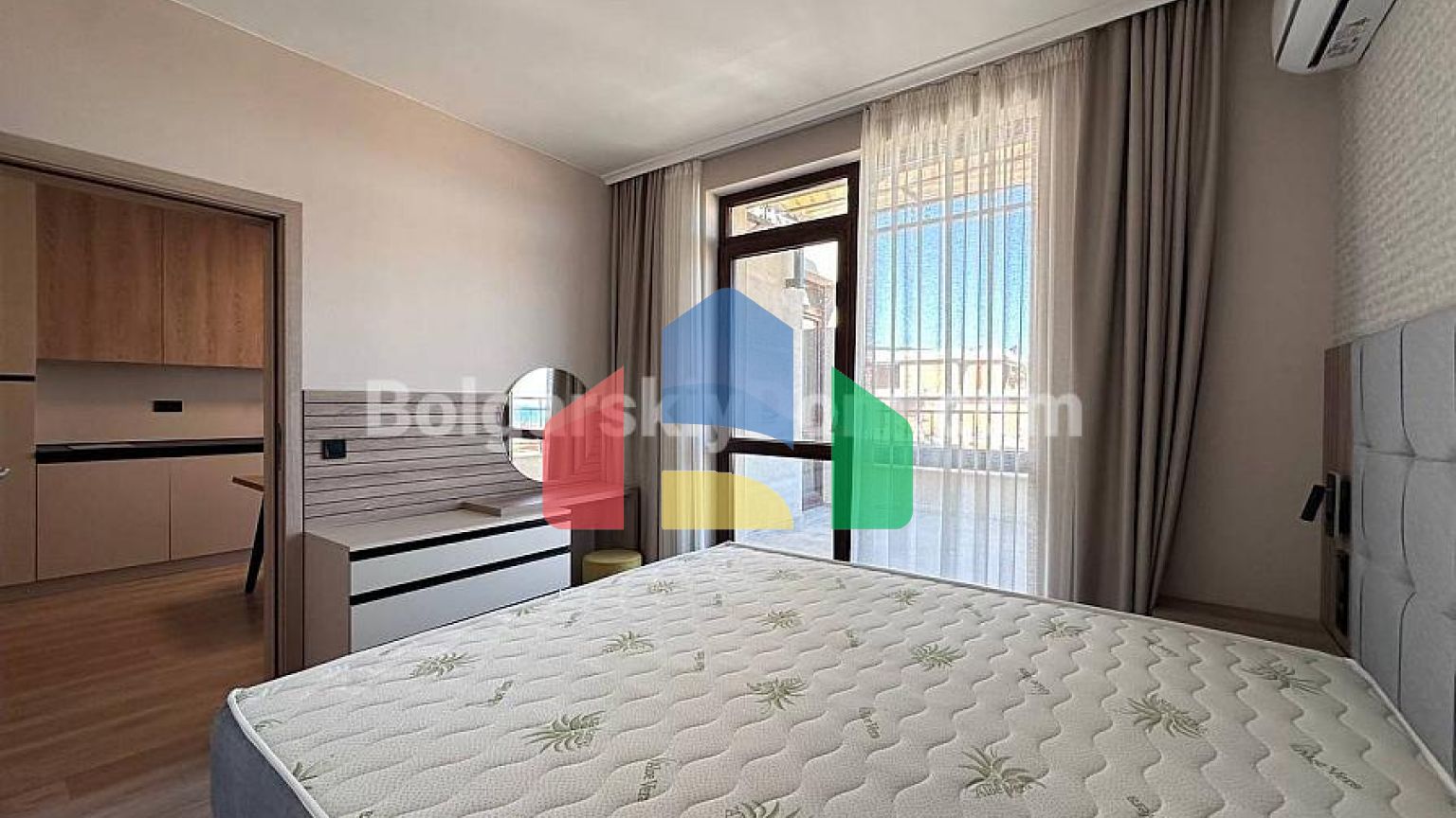 Двокімнатна квартира в Соренто Соле Мар