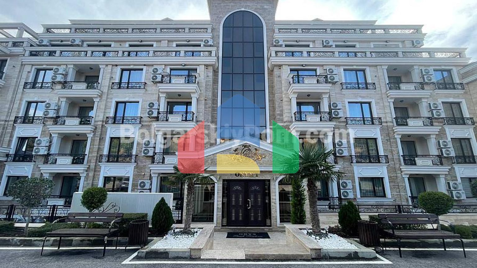 Квартира-студія в Онікс