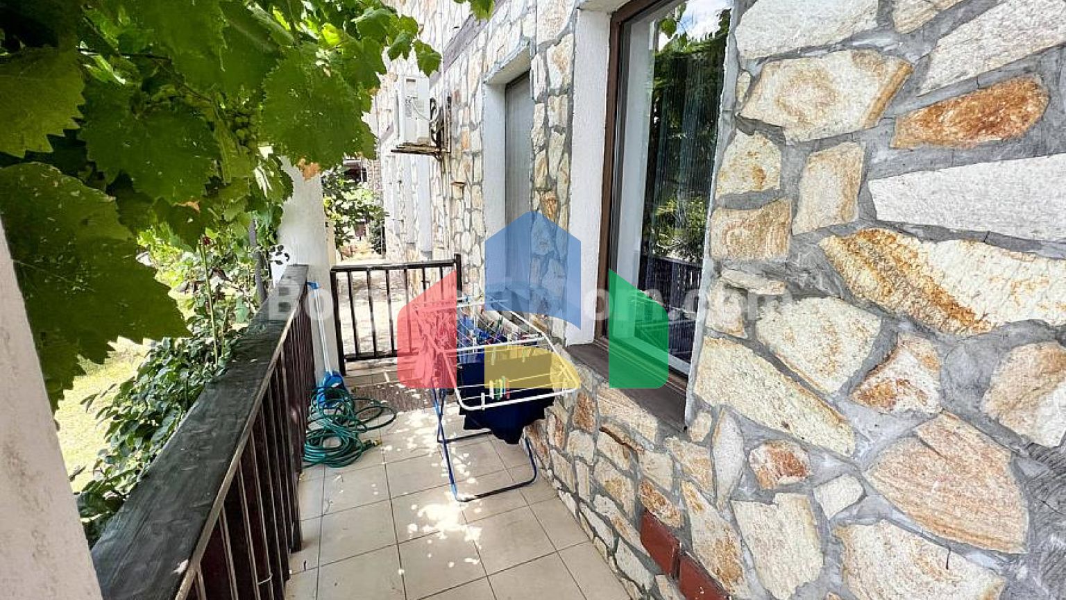 Трикімнатна квартира в Етера 1