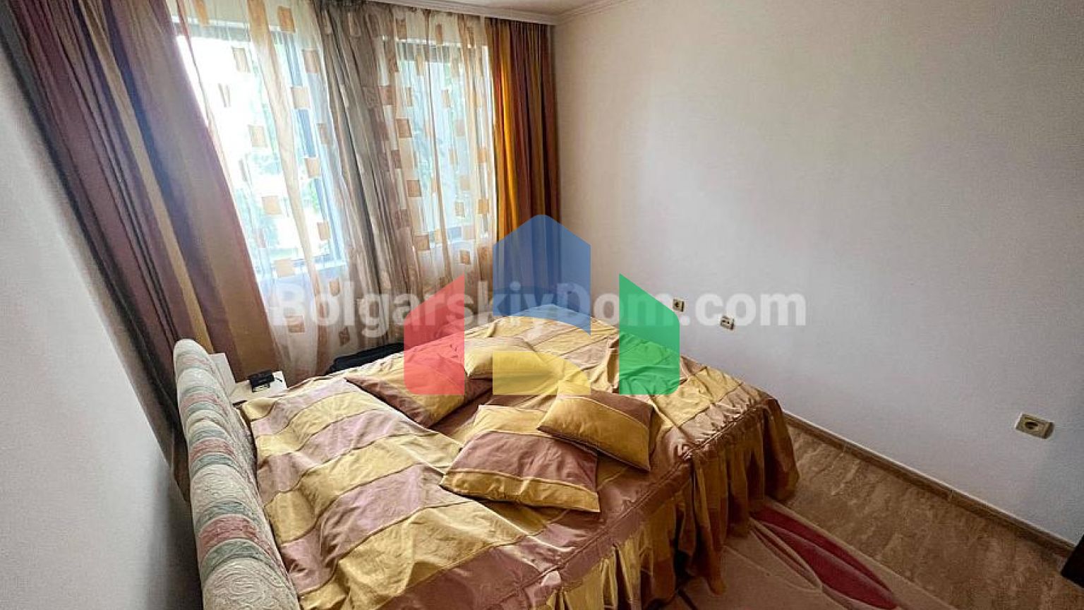 Трикімнатна квартира в Етера 1