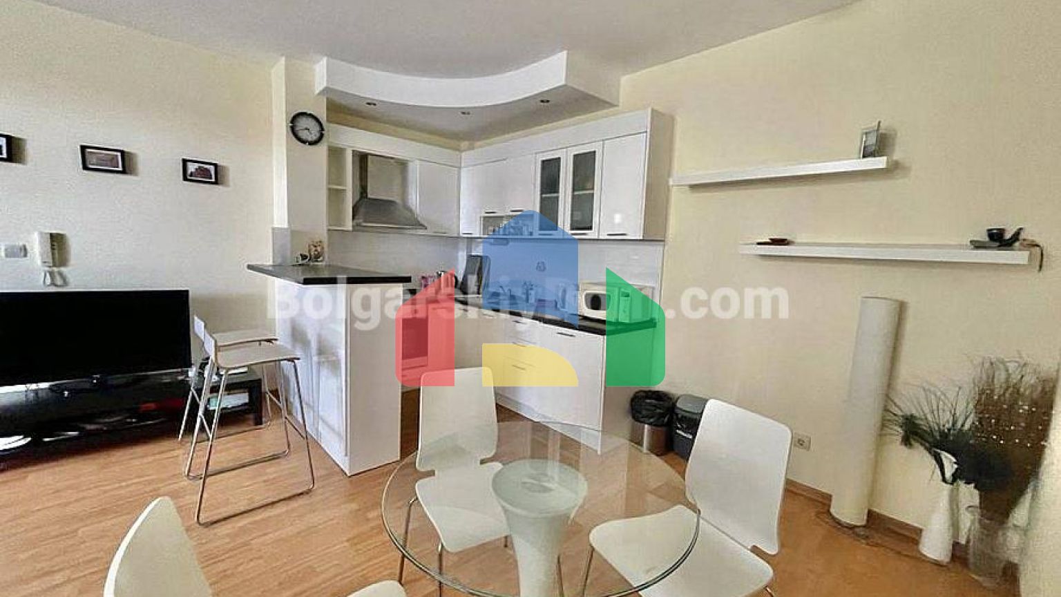 Двокімнатна квартира в Райський Сад