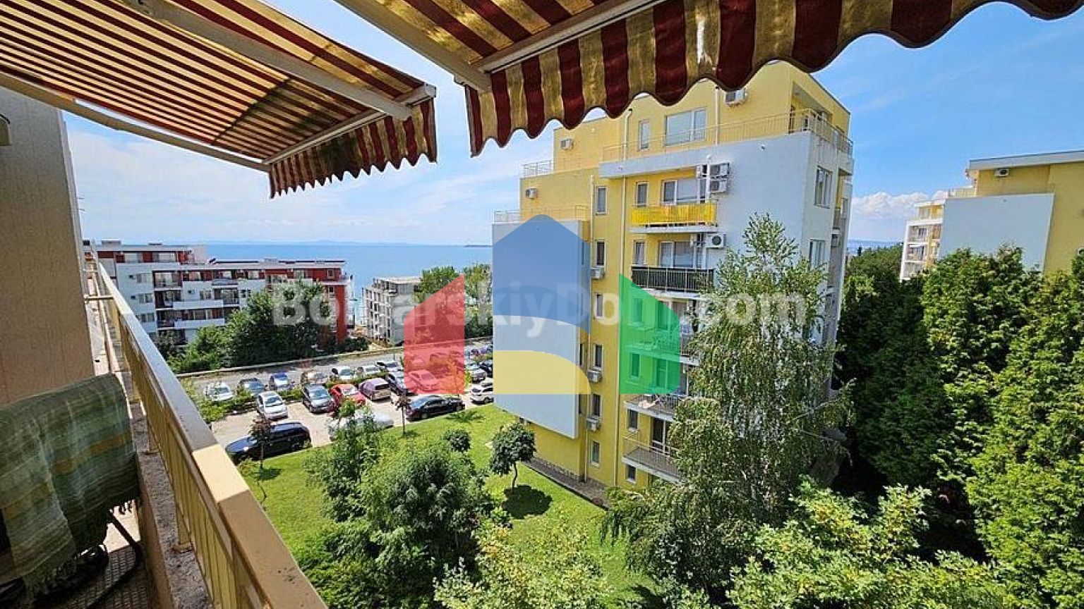 Трикімнатна квартира в Краун Форт