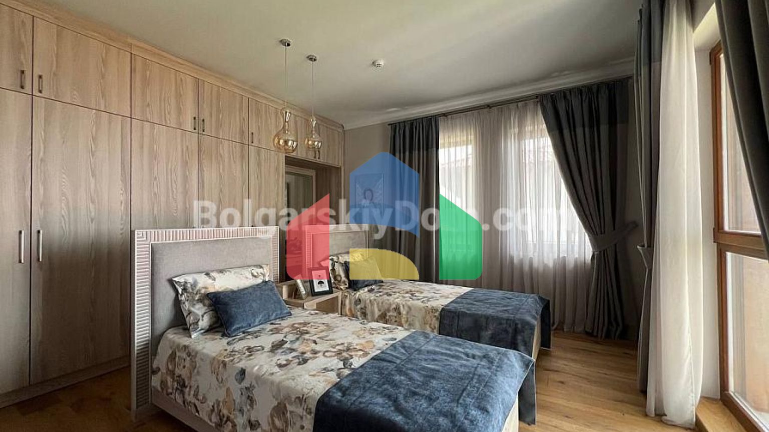 Новый двухэтажный дом в Святом Власе