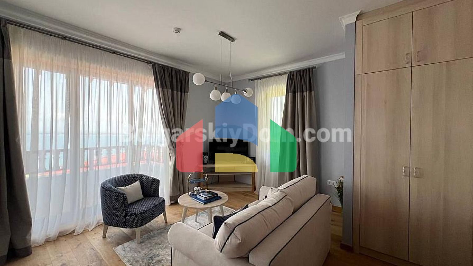 Новый двухэтажный дом в Святом Власе