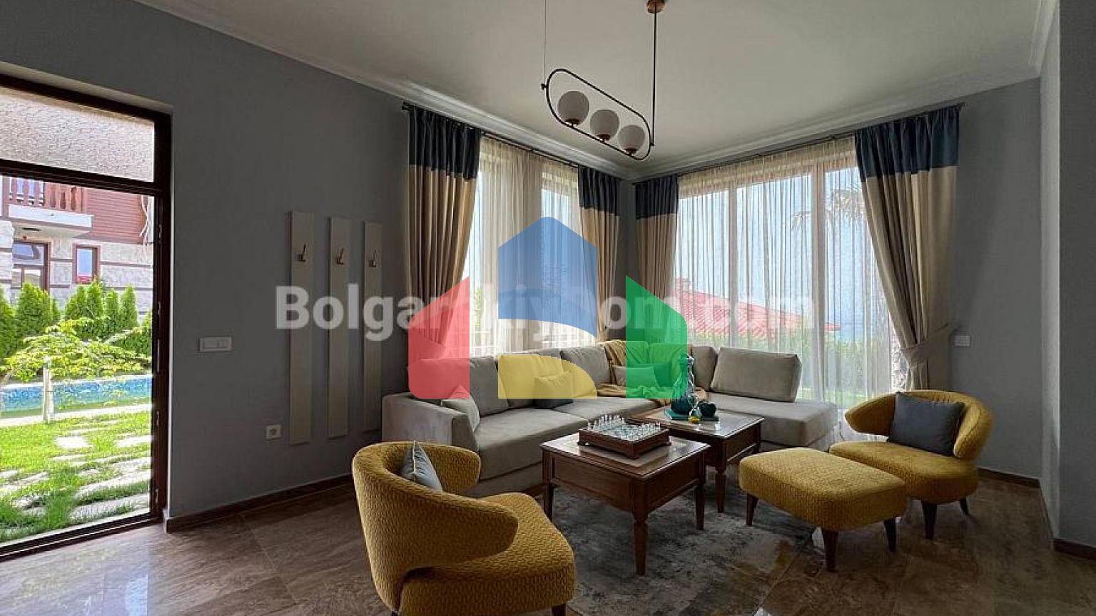 Новый двухэтажный дом в Святом Власе