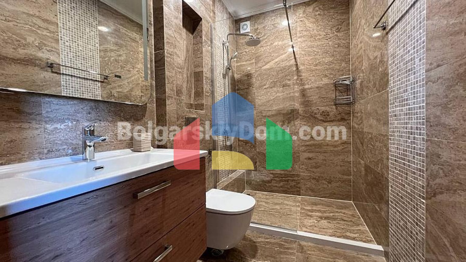 Новый двухэтажный дом в Святом Власе