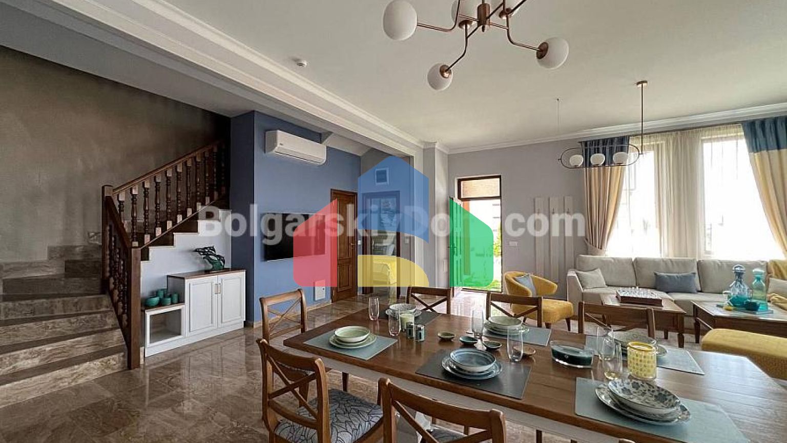 Новый двухэтажный дом в Святом Власе